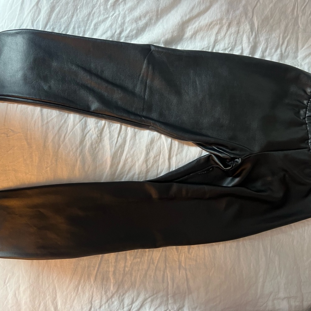 Calzedonia leather fleece leggings